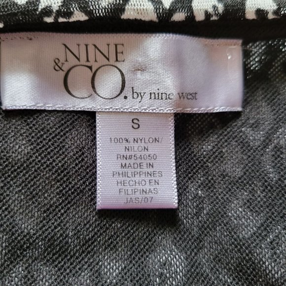 Nine & Co. By Nine West Black & White Sleeveless Wrap Top S - Picture 3 of 3